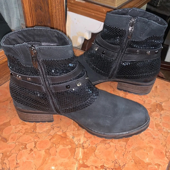 TAMARIS Matmix Western Studded Ankle Booties Boots 7 - Picture 6 of 7